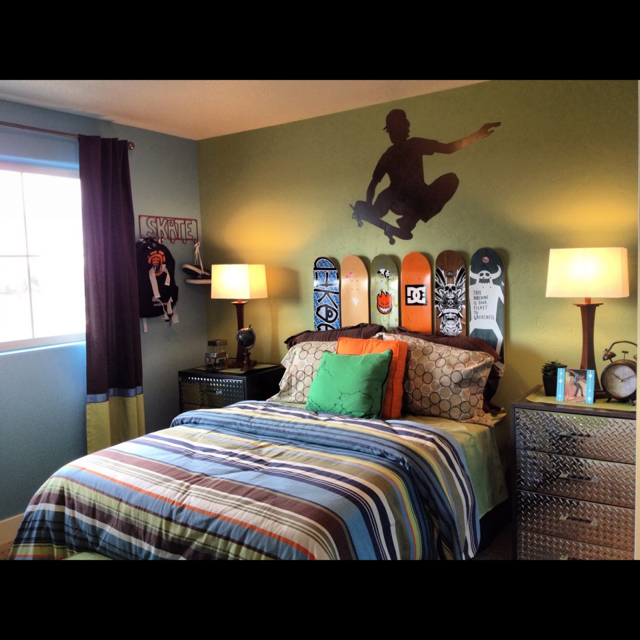 cool-skateboard-bedroom-fresh-on-amazing.jpg