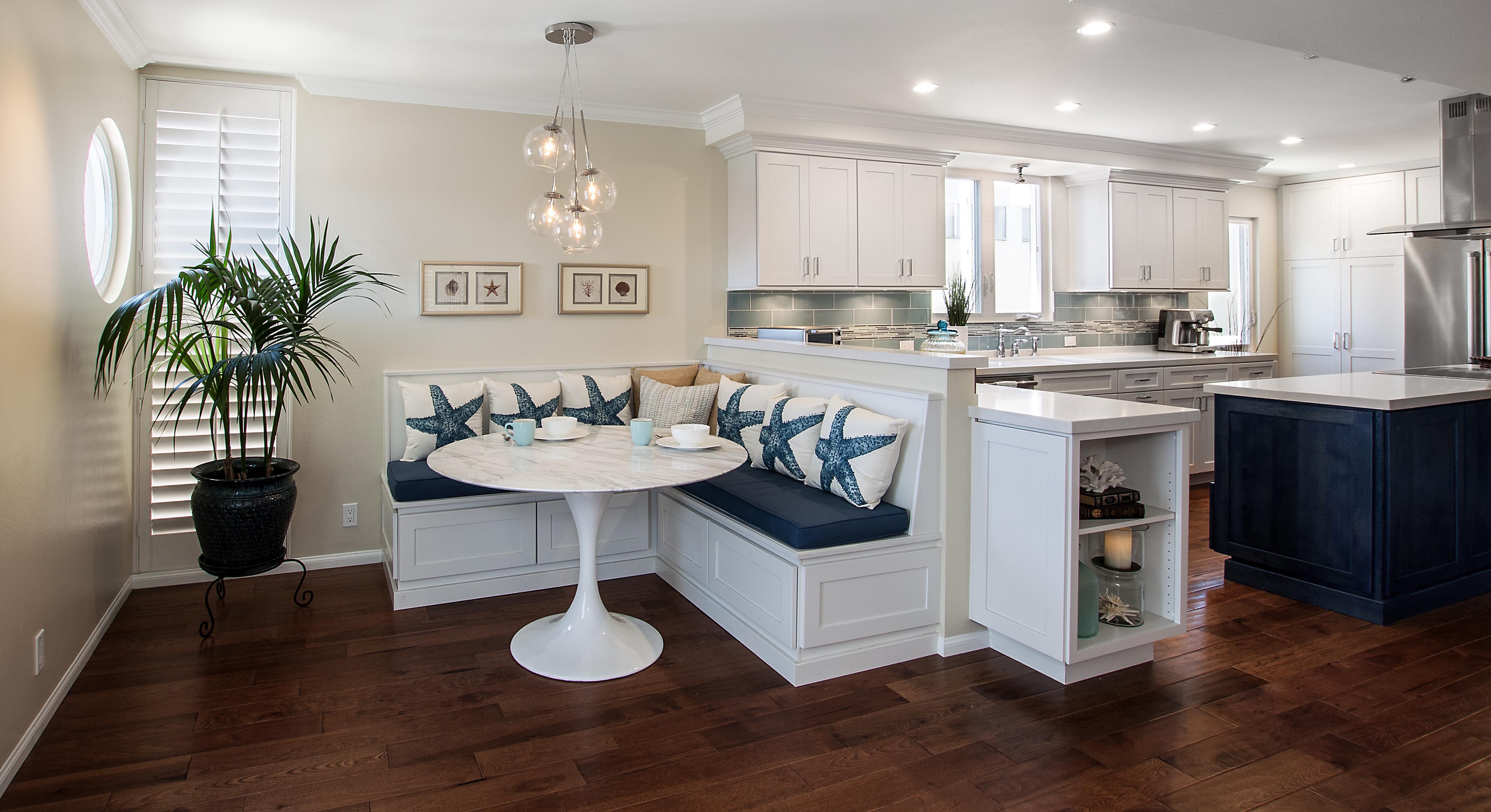 built-in-kitchen-banquette-designs-with-breathtaking-dining-room-bench-20-refreshing-and-beautiful.jpg