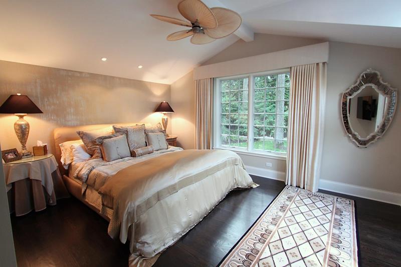 unique-6-bedroom-with-dark-floor-on-the-dark-hardwood-floors-of-this-master-bedroom-are-accented-by-the.jpg
